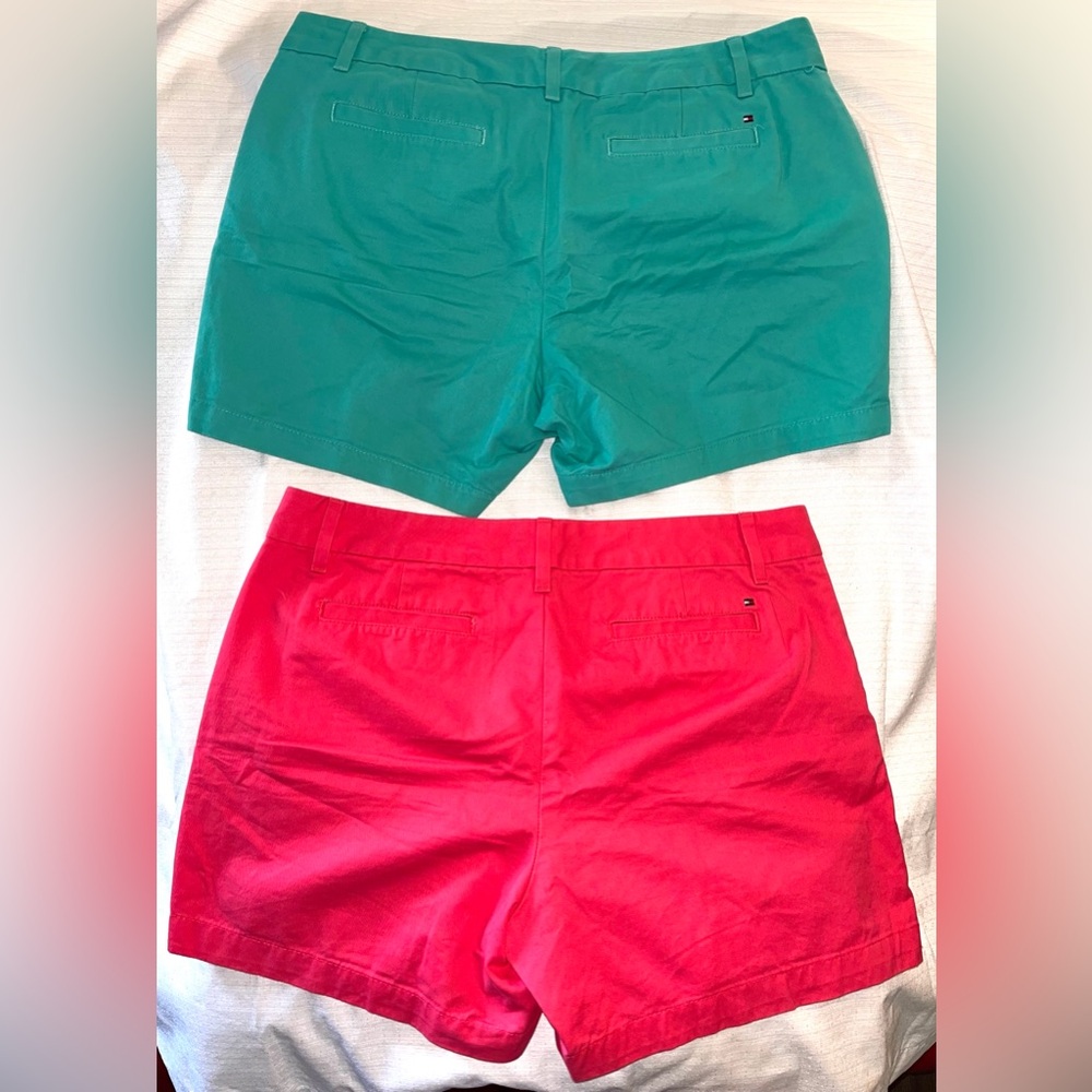 Ladies Tommy Hilfiger casual shorts, size 12